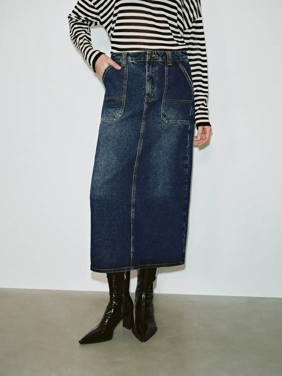 Patch Pocket Front Seam Straight Midi Denim Skirt