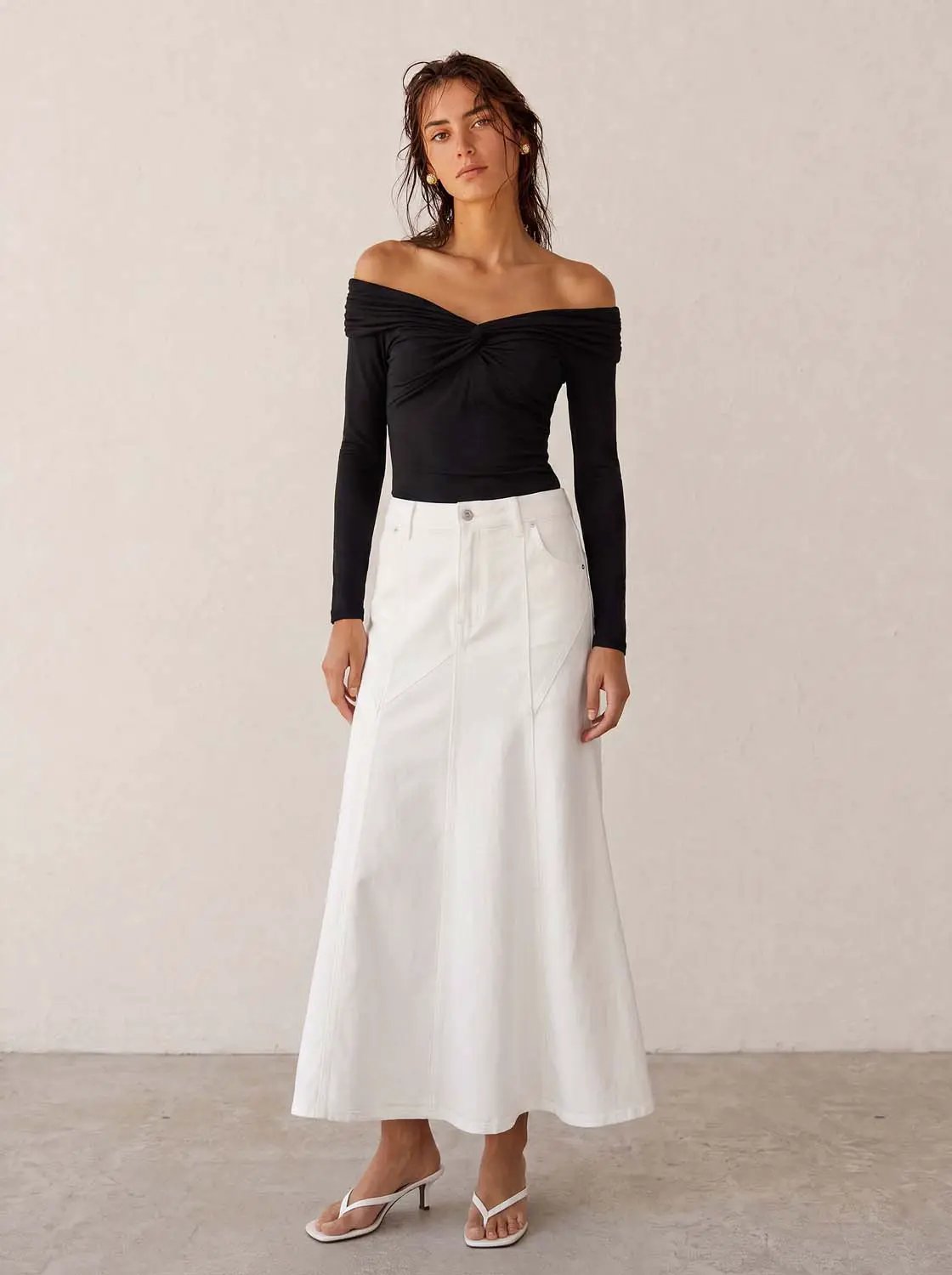 Off Shoulder Front Twist Knot Long Sleeve Slim Fit Top