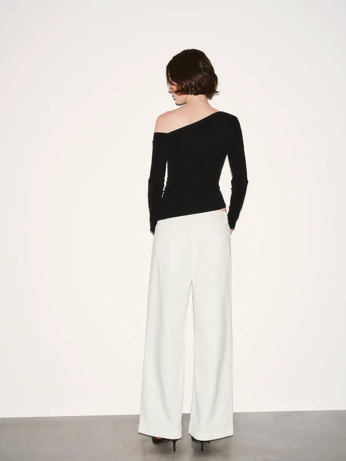 Asymmetric One Shoulder Ruched Waist Long Sleeve Top