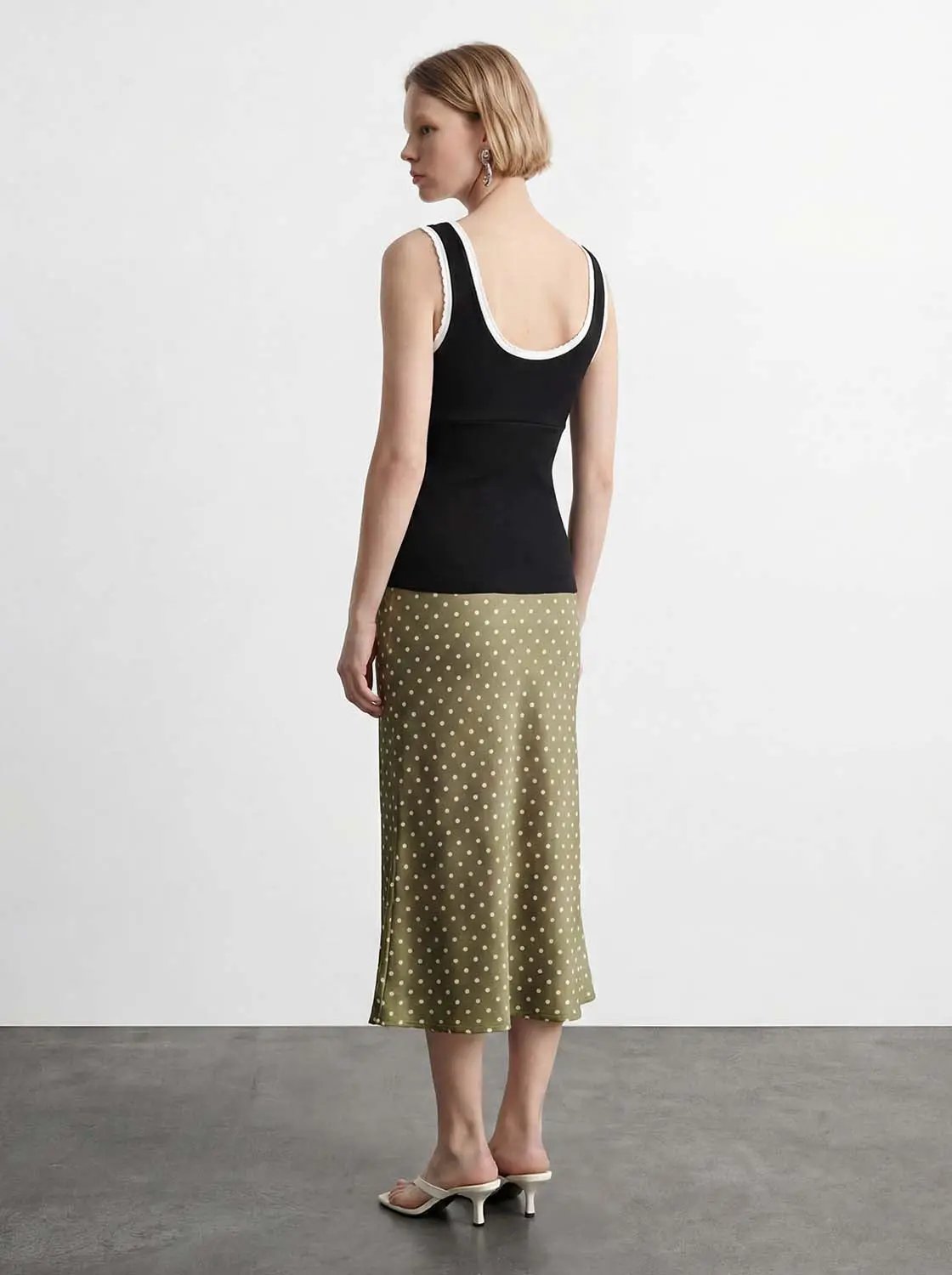 Criss-Cross Neckline Sleeveless Cotton Knit T-Shirt