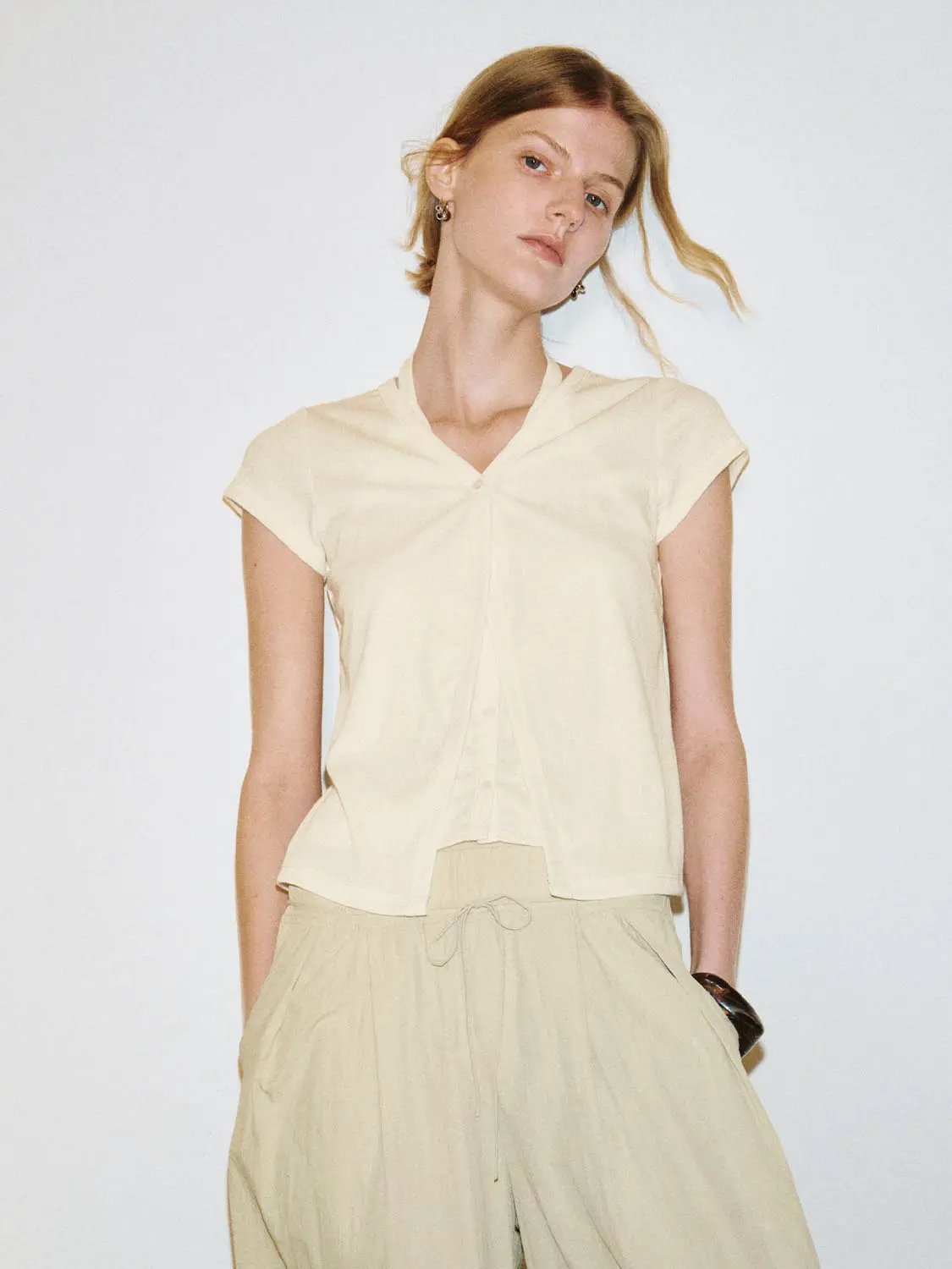 Ruched V-neck Short Sleeve T-shirt