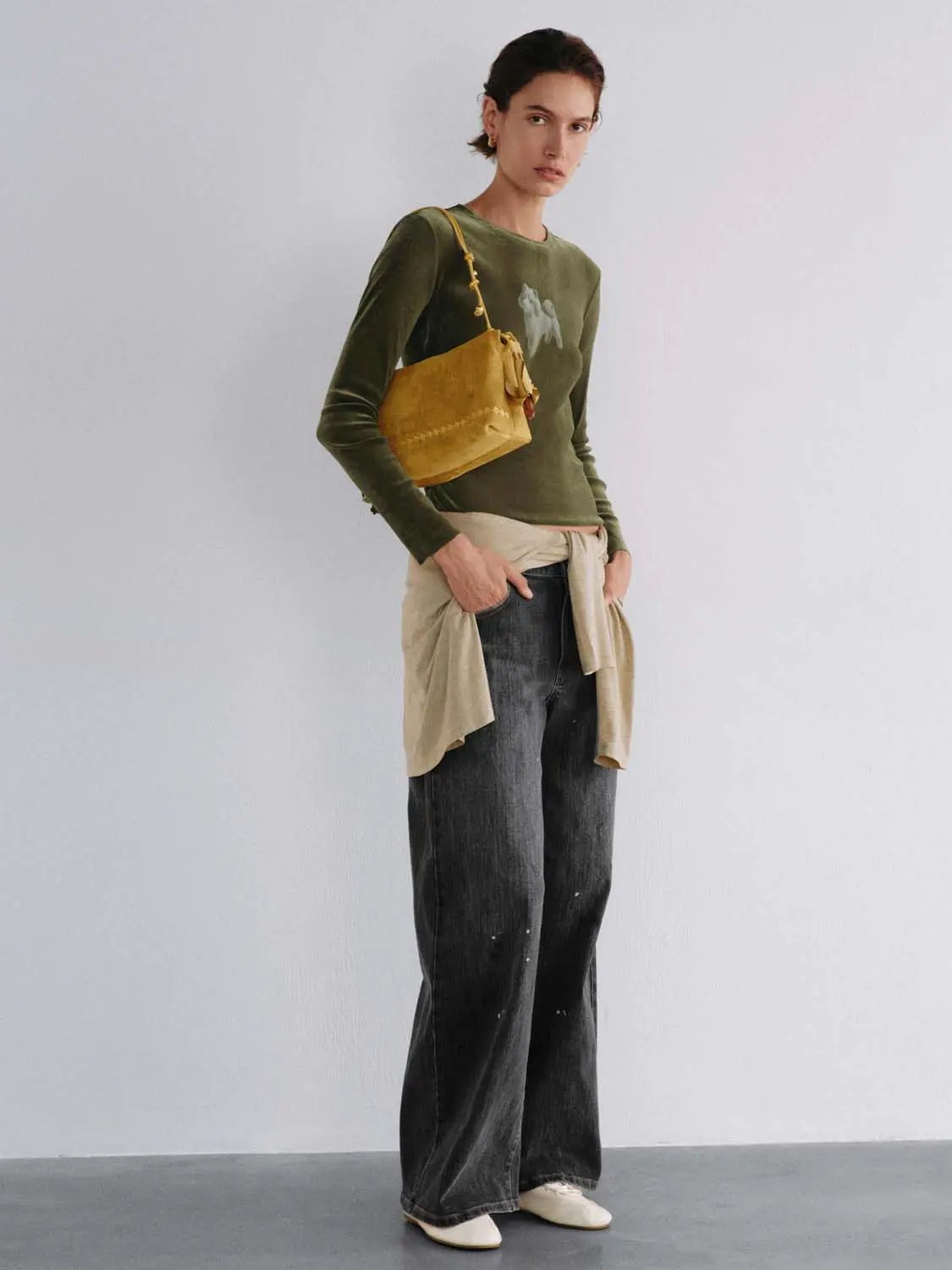 Flocking Animal Graphic Long Sleeve T-Shirt