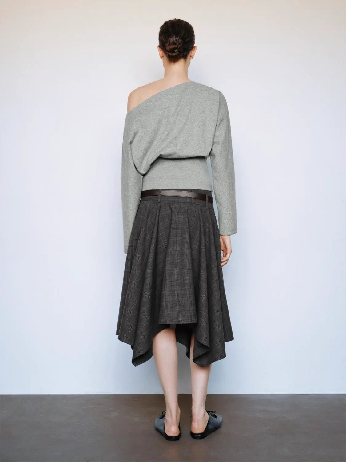 Asymmetric Long Sleeve Ribbed Cotton Blend Crop Top