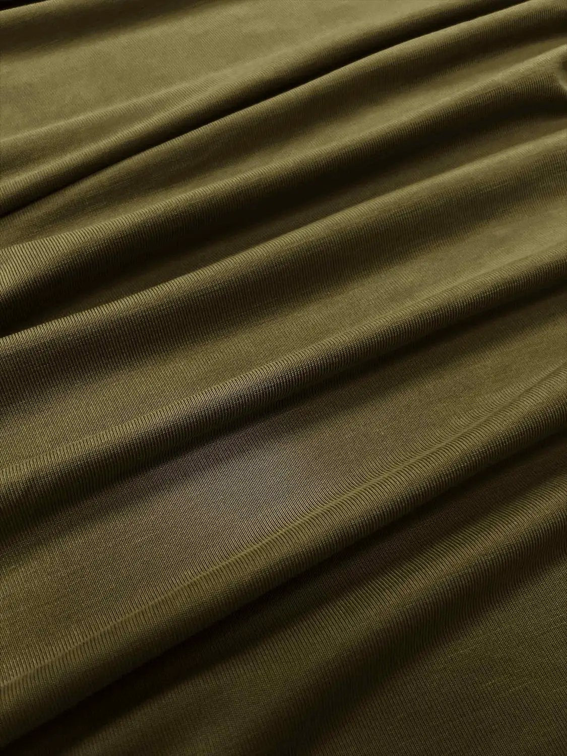 Ruched Fitted Long Sleeve T-Shirt