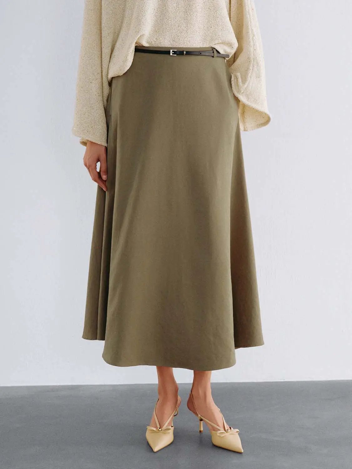 Thin Belted Solid A-Line Mid-rise Maxi Skirt