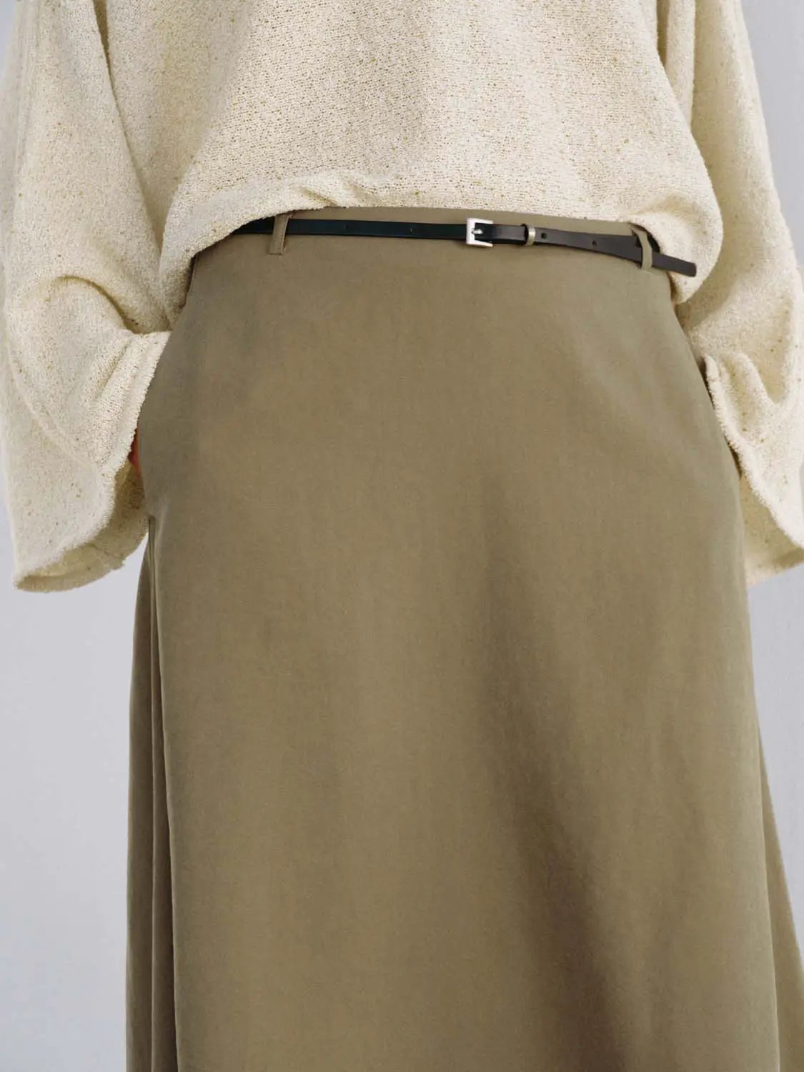 Thin Belted Solid A-Line Mid-rise Maxi Skirt
