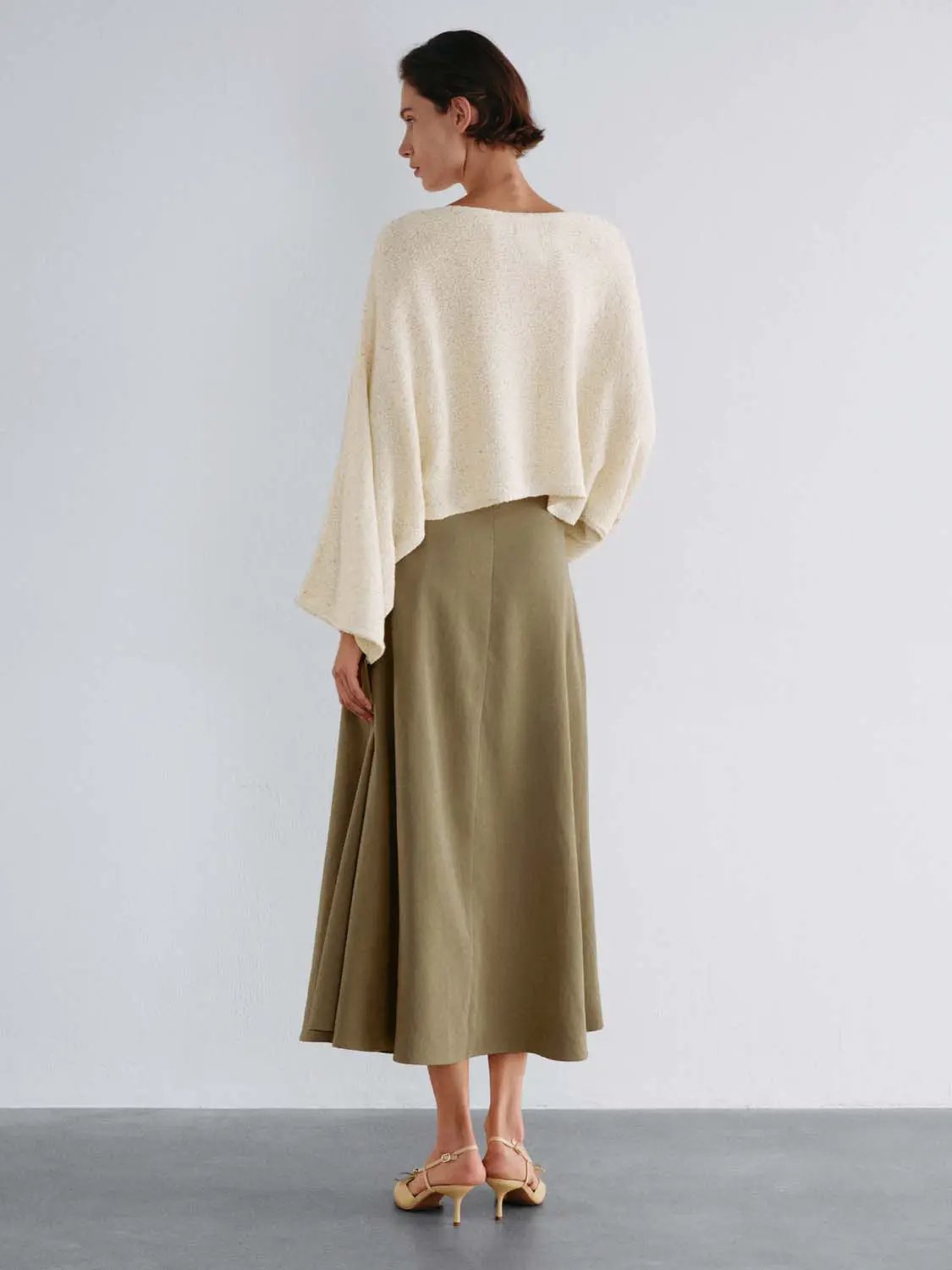 Thin Belted Solid A-Line Mid-rise Maxi Skirt
