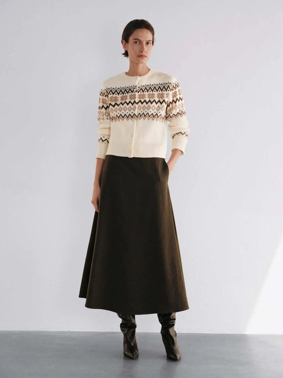 Thin Belted Solid A-Line Mid-rise Maxi Skirt