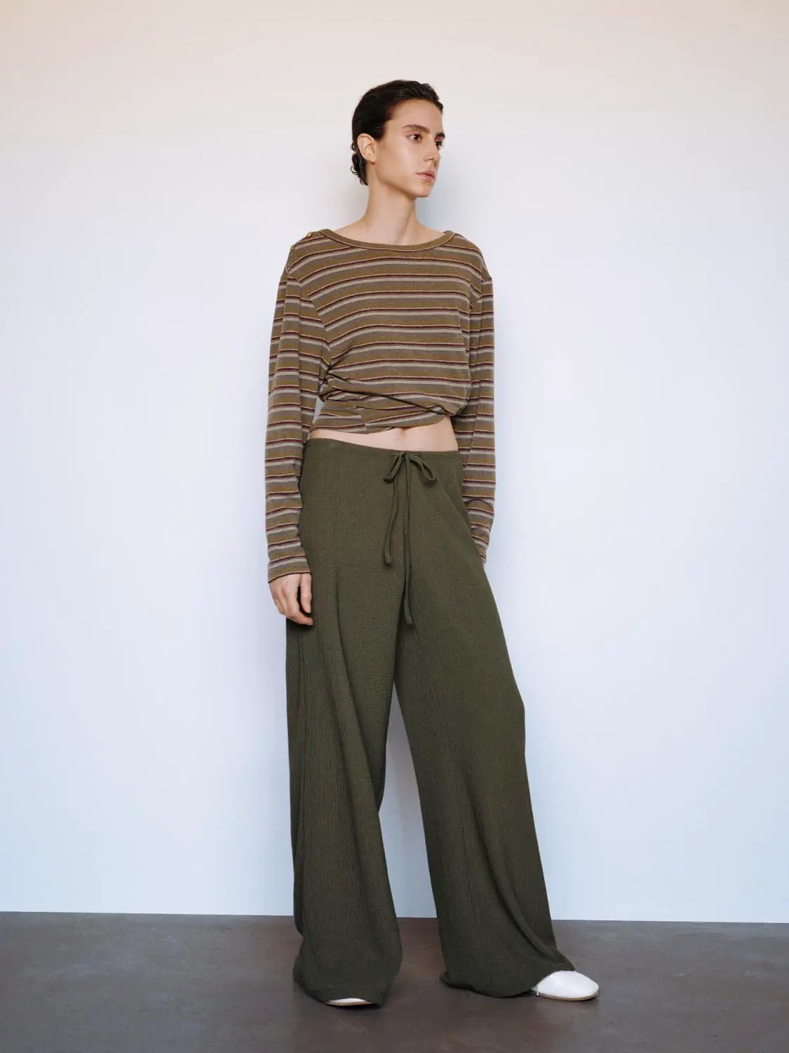 Drawstring Waist Olive Wide-Leg Stretch Pants