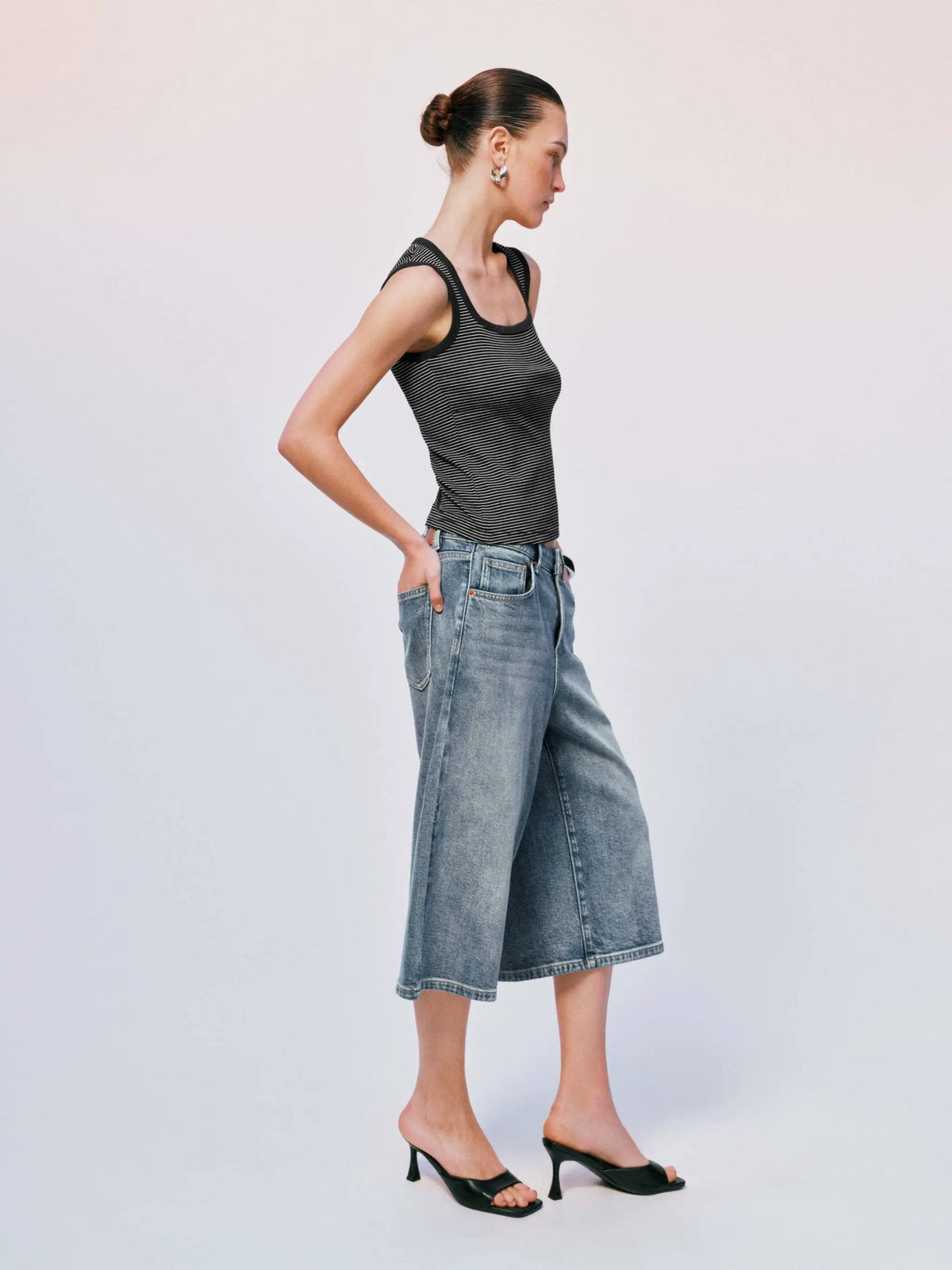Washed Vintage Loose Fit Cotton Wide Leg Capri Denim Jeans