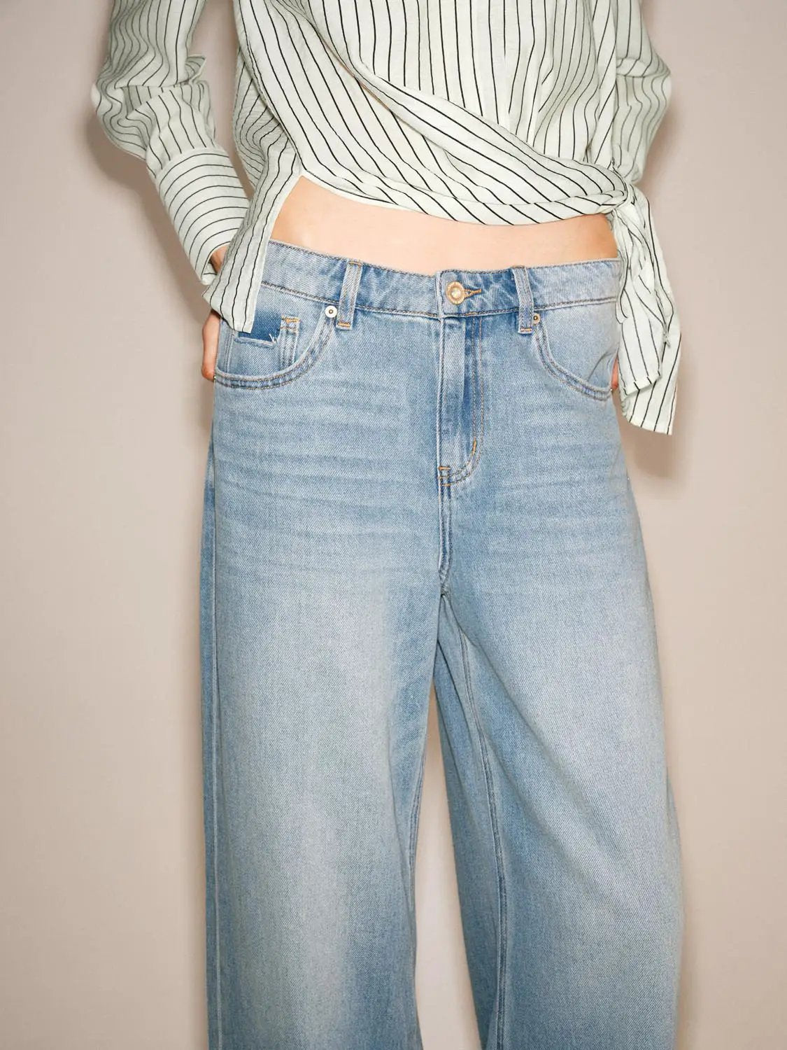 Mid-waisted Stretch Denim Wide-leg Pants