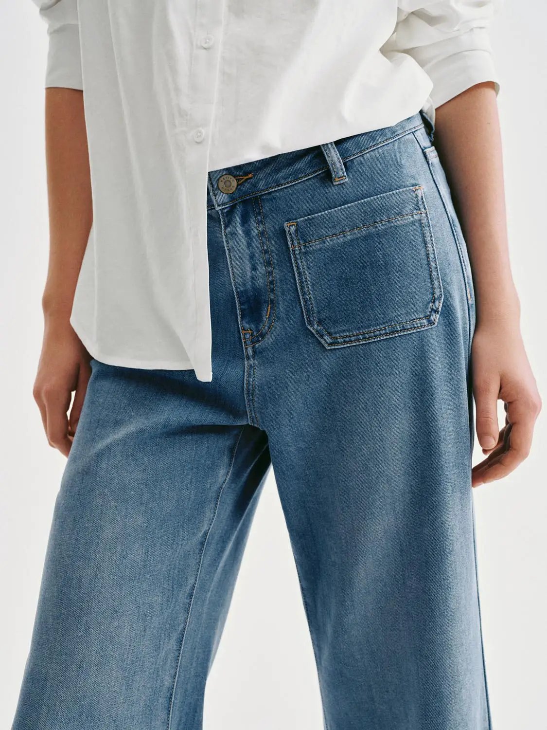 Vintage Style Patch Pocket Wide-leg Jeans