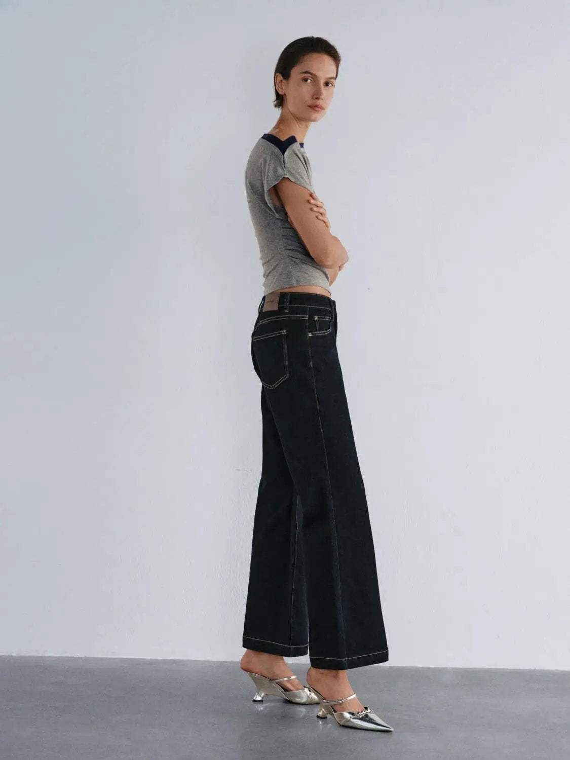 Wash Wide-leg High-waisted Cotton Blend Jeans