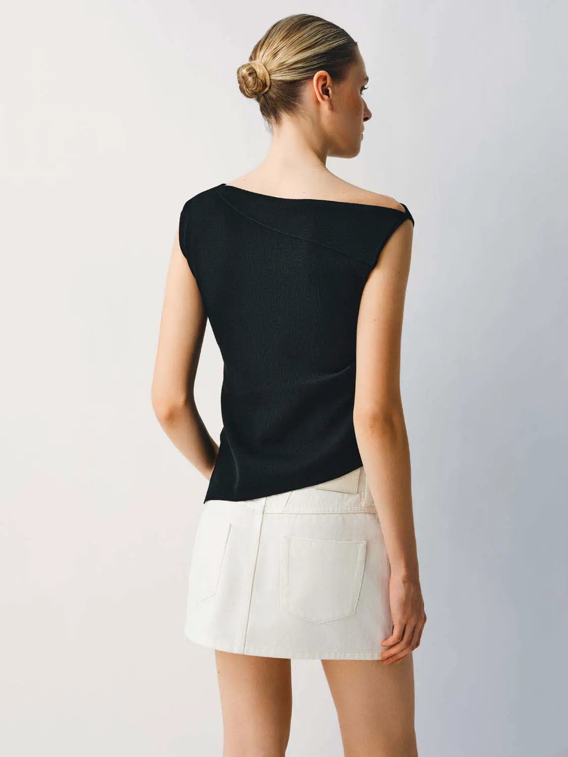 Slim One Shoulder Sleeveless Waist Ruched Irregular Hem Top