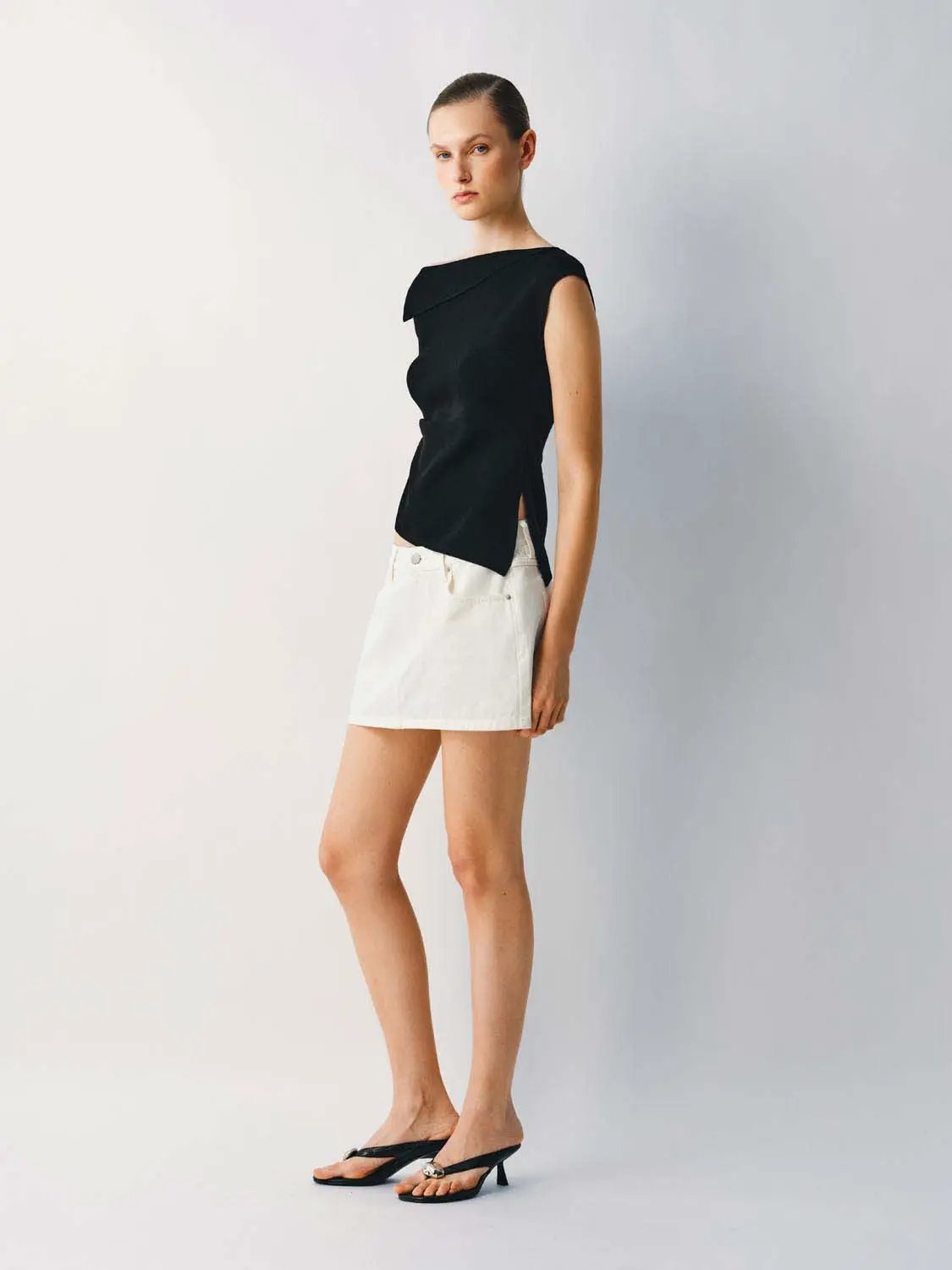 Slim One Shoulder Sleeveless Waist Ruched Irregular Hem Top