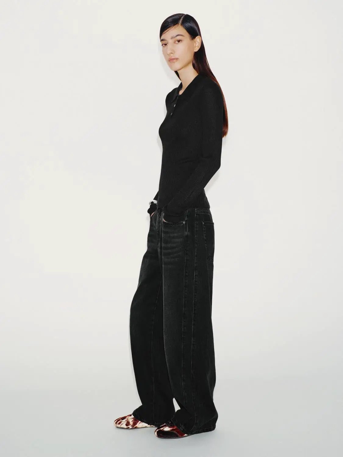 Black Fitted Ribbed Knit Long Sleeve T-shirt