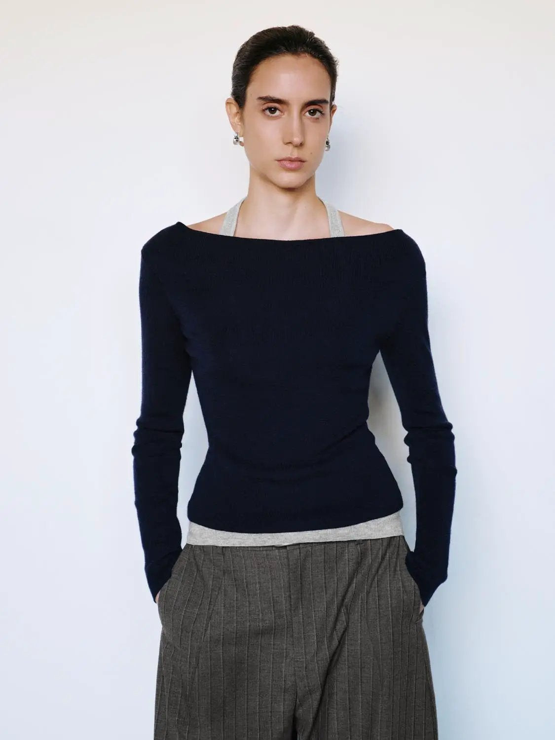 Fitted Contrast Hem Boat Neck Long Sleeve Knit Top