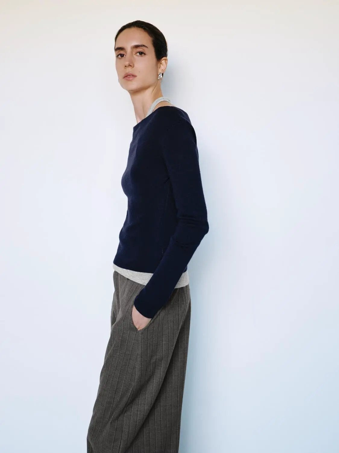 Fitted Contrast Hem Boat Neck Long Sleeve Knit Top