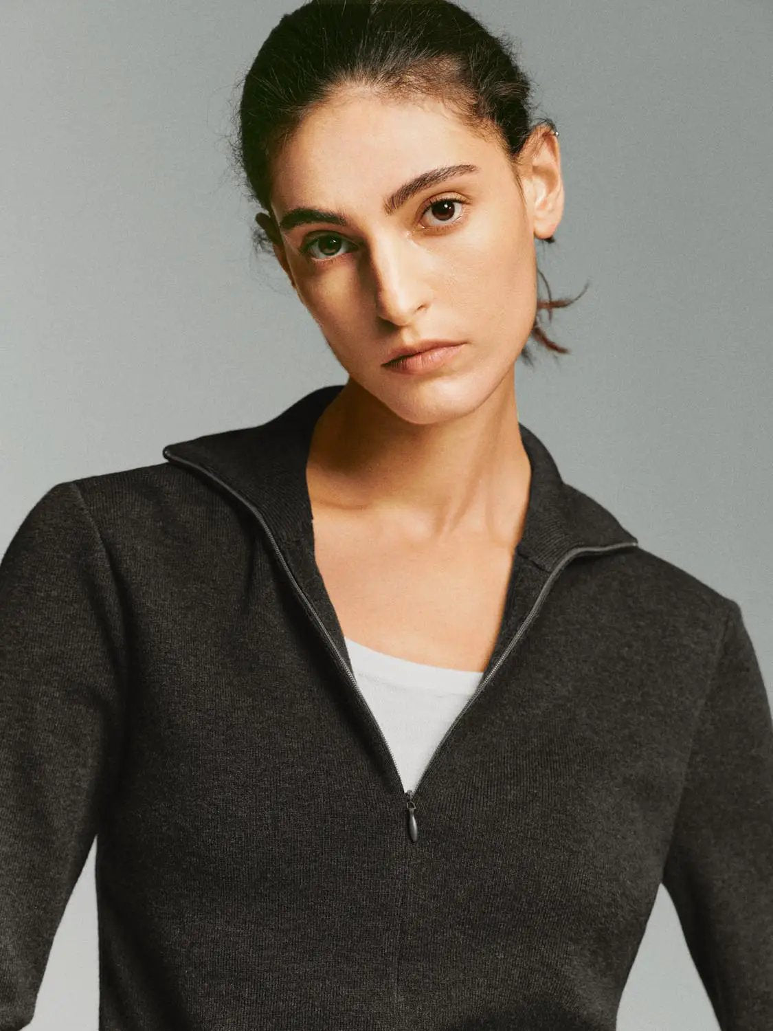 Fitted Ribbed Zip Neck Long Sleeve Knit Sweater