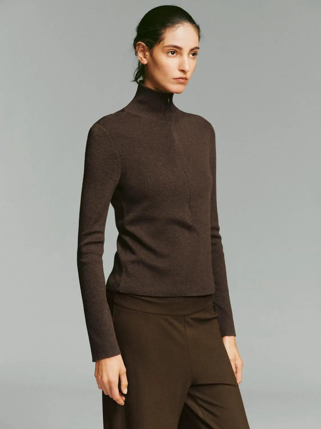 Fitted Ribbed Zip Neck Long Sleeve Knit Sweater