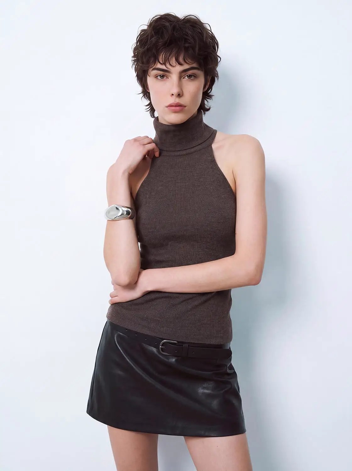 Fitted Ribbed Mock Neck Sleeveless Knit Tank Top