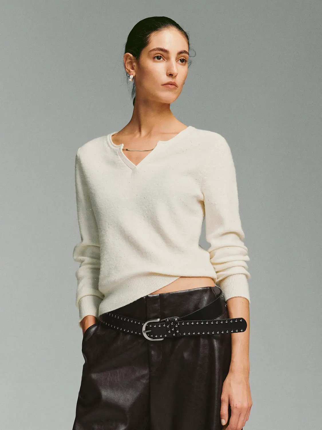 Textured Dotted Ribbed V-neck Long Sleeve Pullover
