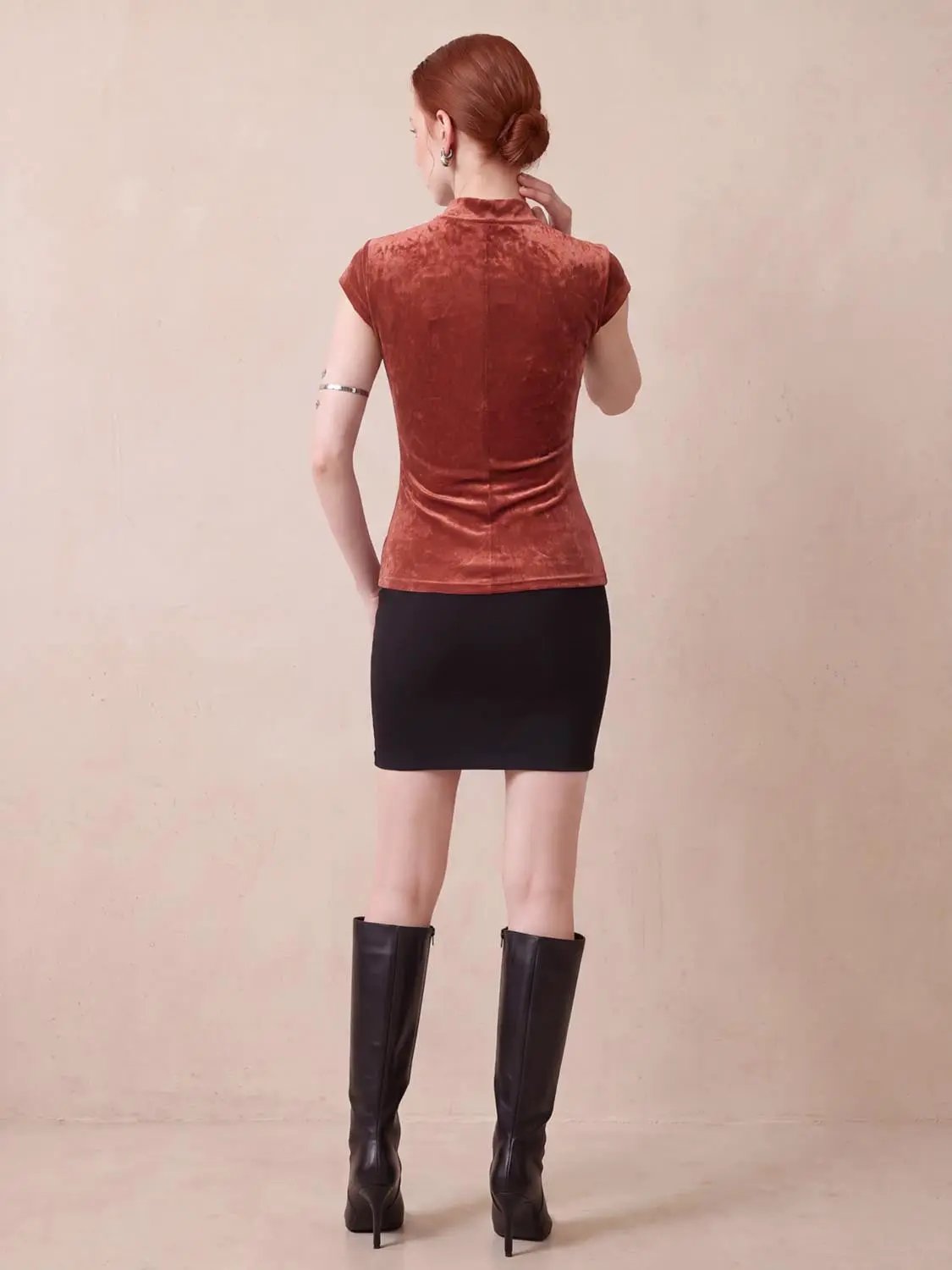 Textured Keyhole Mandarin Collar Short Sleeve T-Shirt