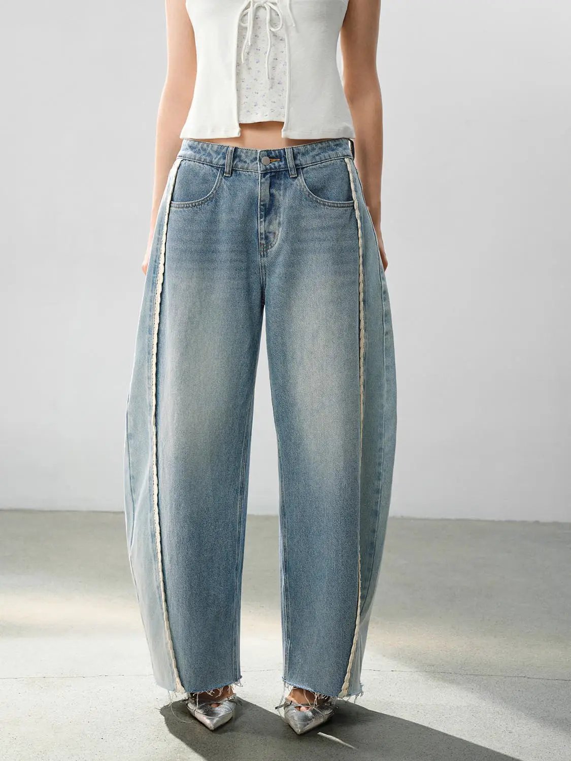 Light Wash Low-rise Panelled Wide-leg Cotton Jeans