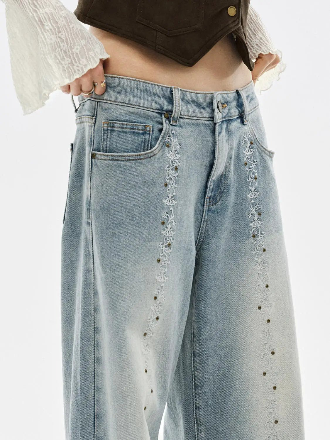 Embroidered Wide-leg High-waisted Cotton Jeans