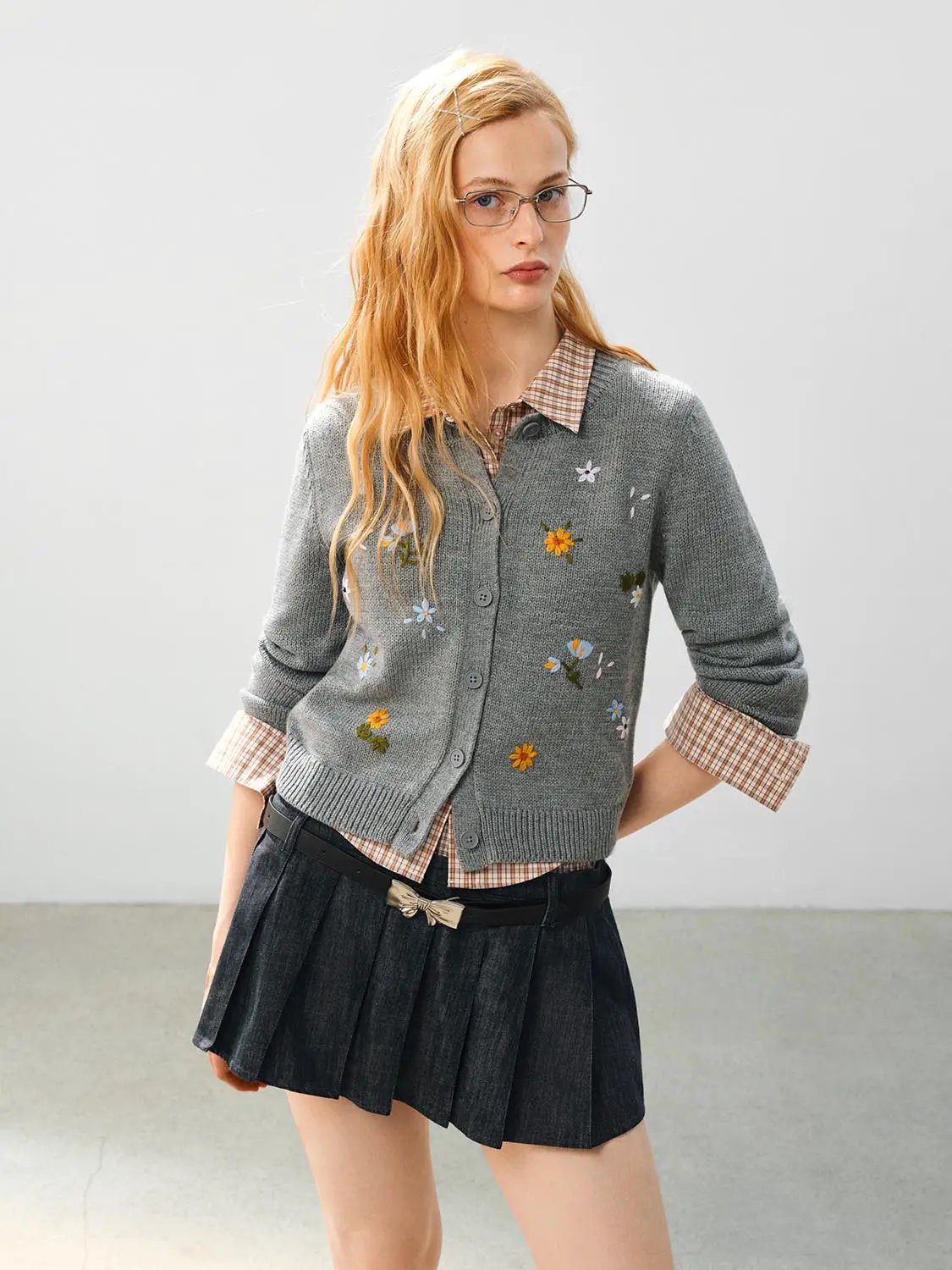 Ribbed Embroidered Floral Crew Neck Long Sleeve Cardigan