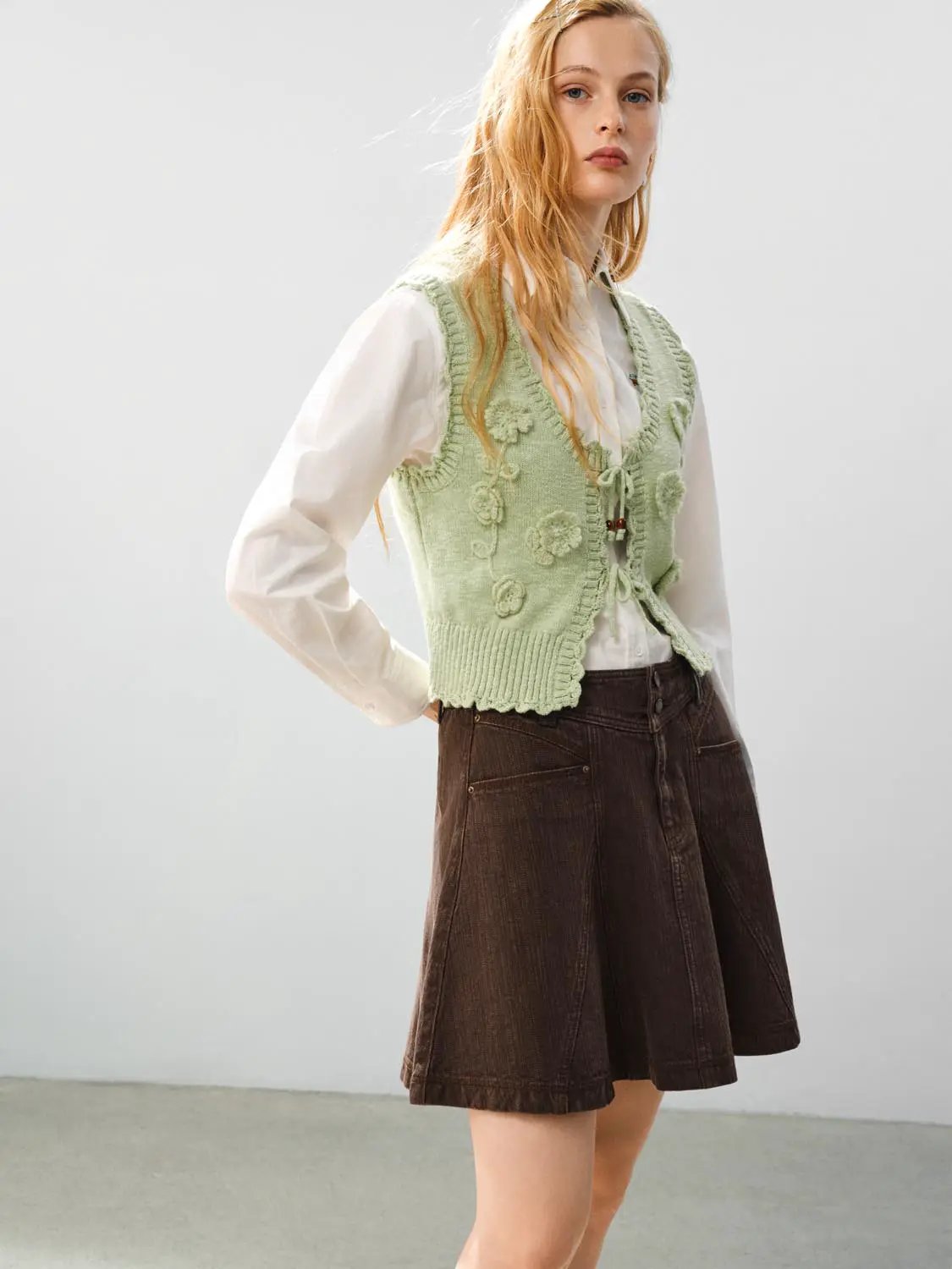 Floral Ruffle Tie V-neck Sleeveless Cotton Vest