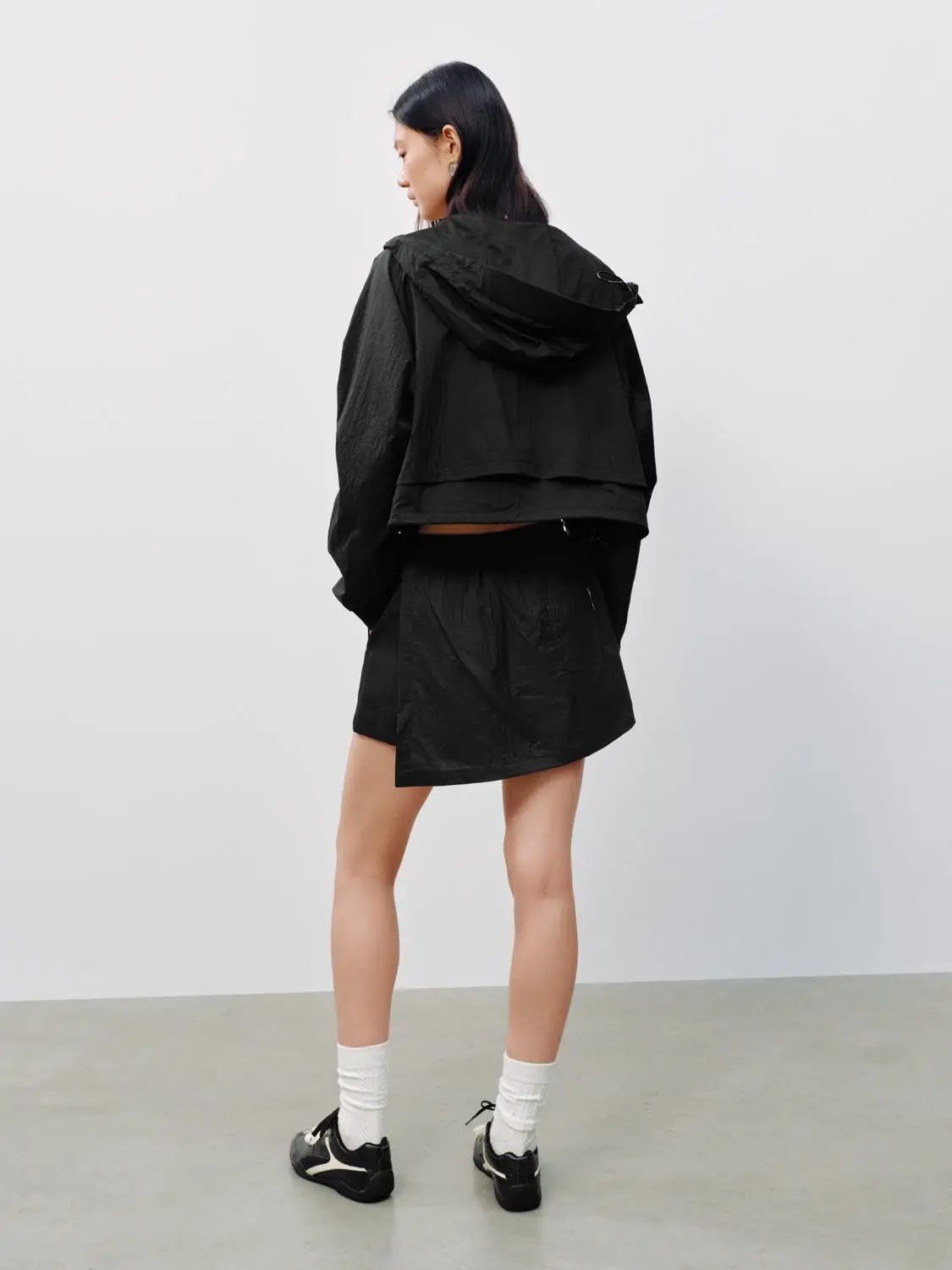 Hooded Long Sleeve Lightweight Cropped Zipper Jacket