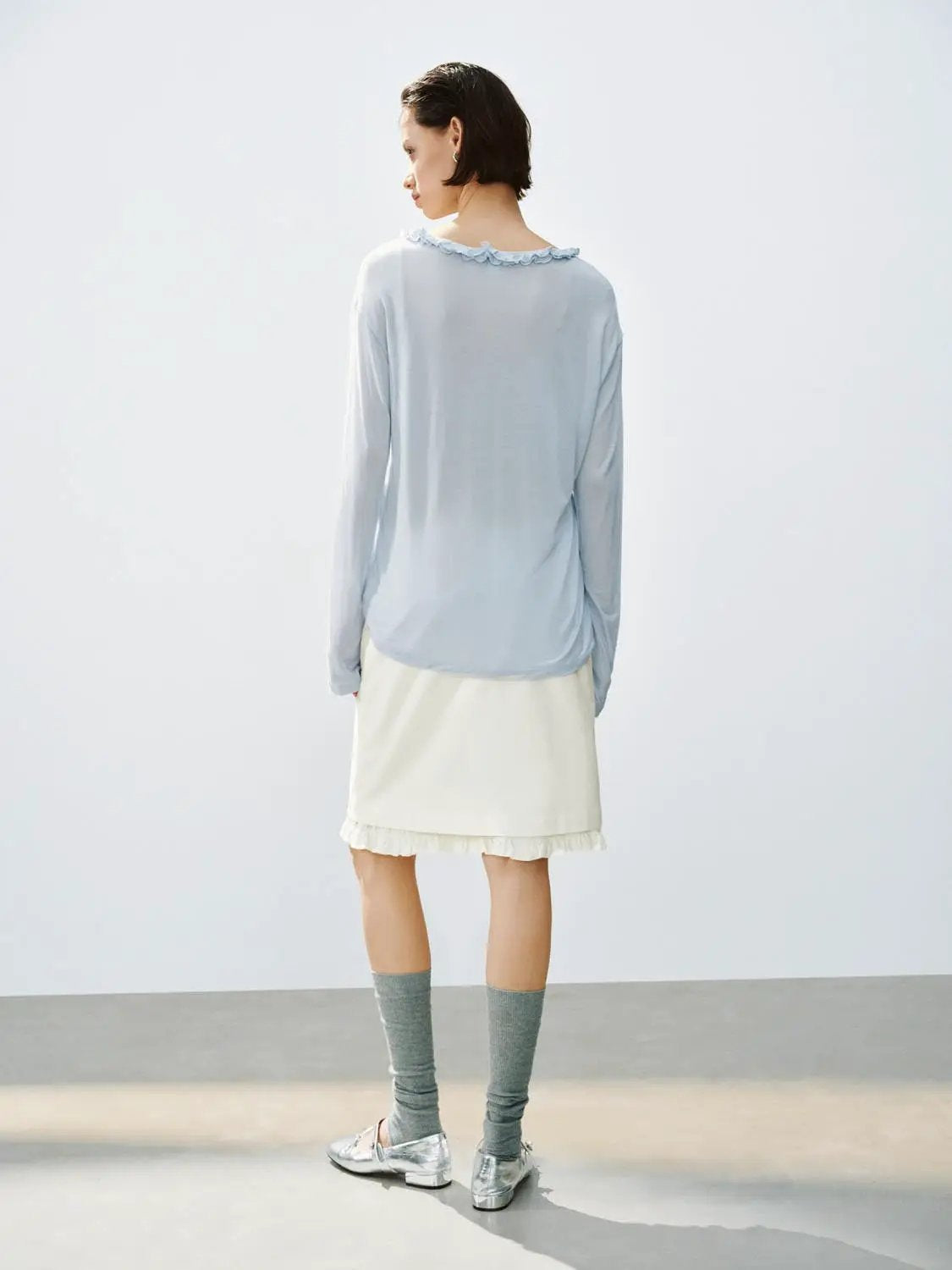 Ruffle Trim V-neck Long Sleeve Tie Front T-Shirt