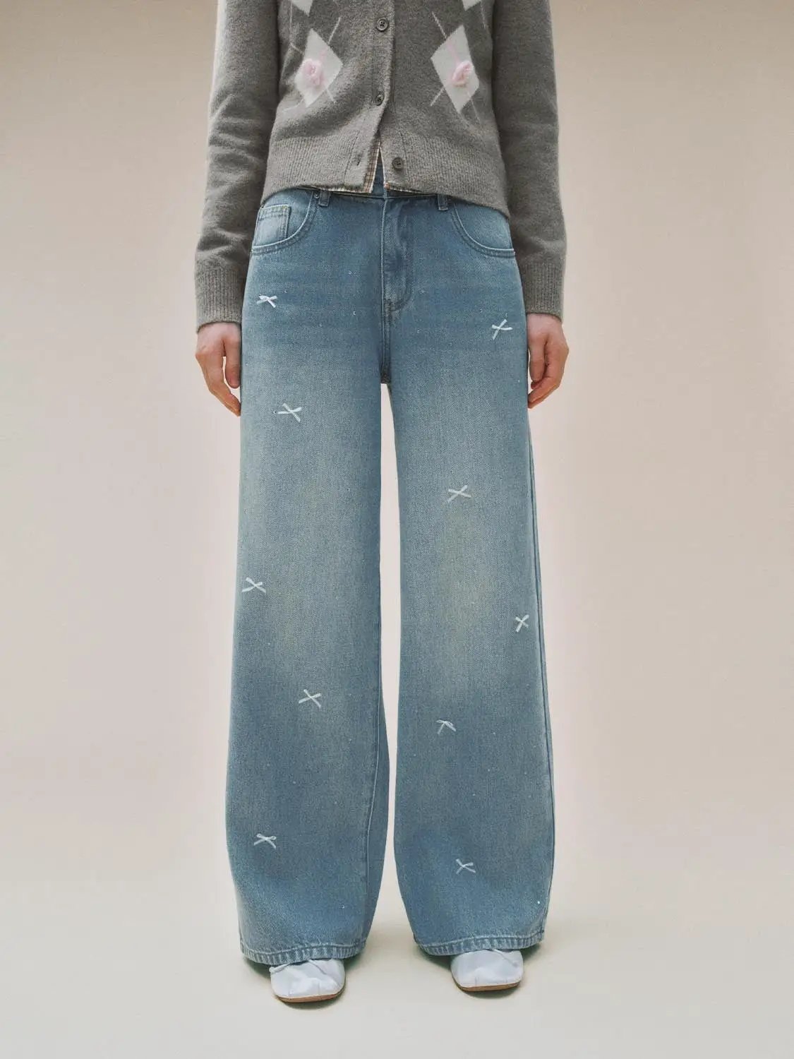 Scattered Cross Embroidered Wide-leg Cotton Jeans