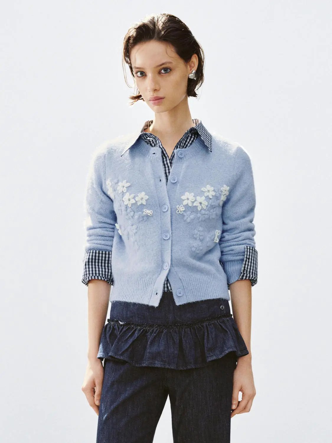 Floral Embroidered Crew Neck Long Sleeve Cardigan