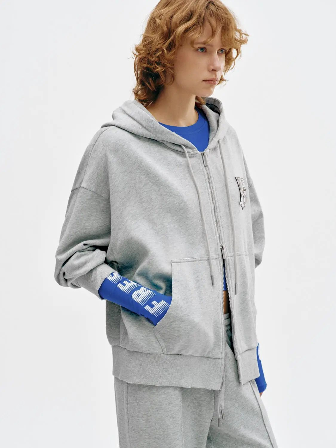Chest Emblem Zip Front Hooded Long Sleeve Cotton Blend Sweatshirt