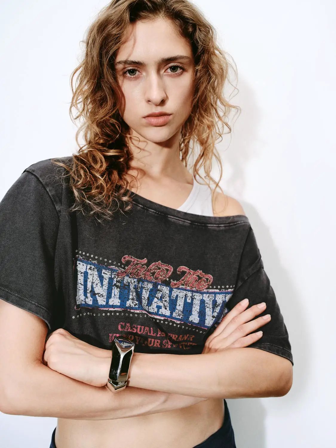 Off Shoulder Letter Print Short Sleeve Cropped Cotton Top