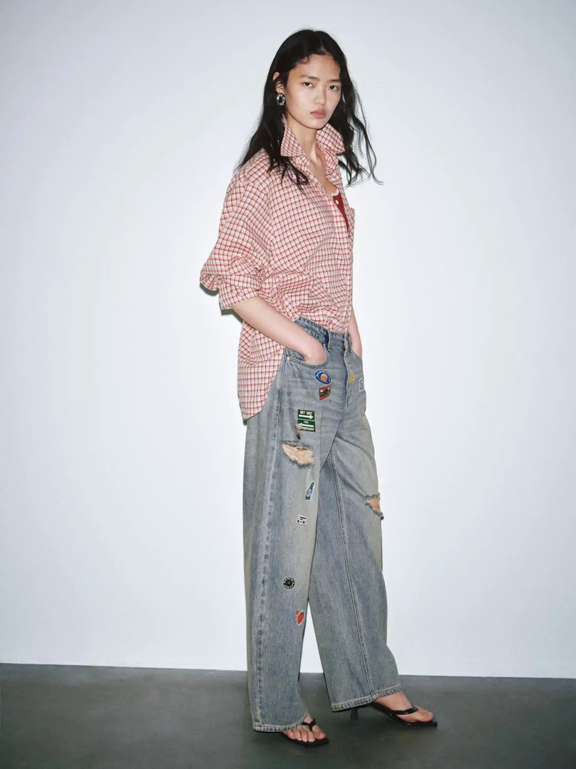 Patchwork Raw Detail Barrel Leg Denim Jeans