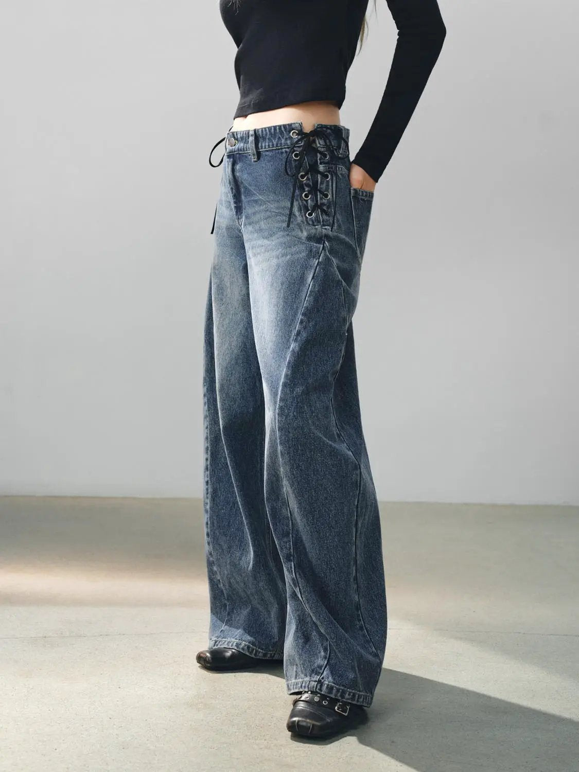Side Tie Washed Low-rise Wide-leg Cotton Jeans