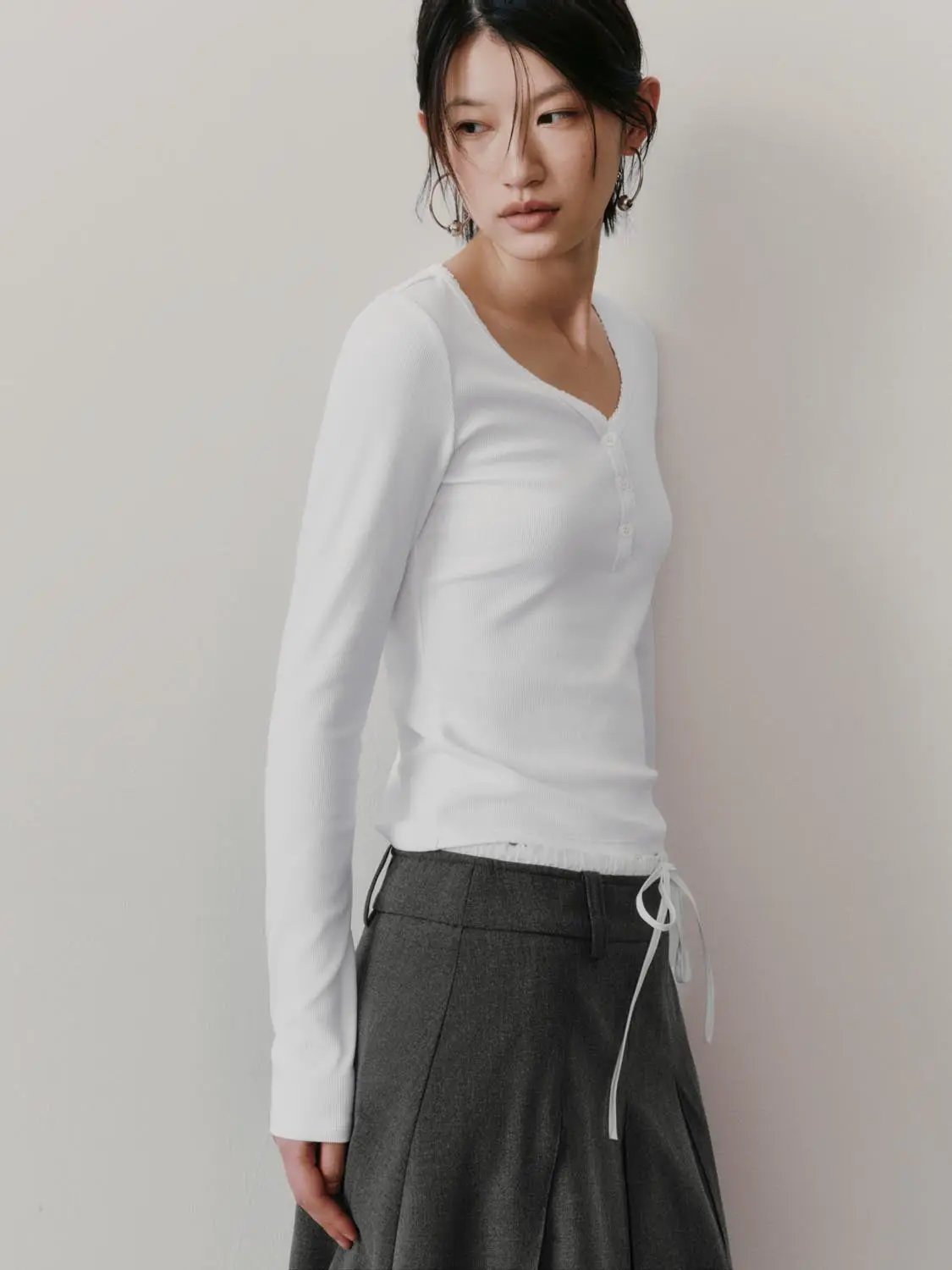 Henley Neck Slim Fit Cropped Long Sleeve Basic Top