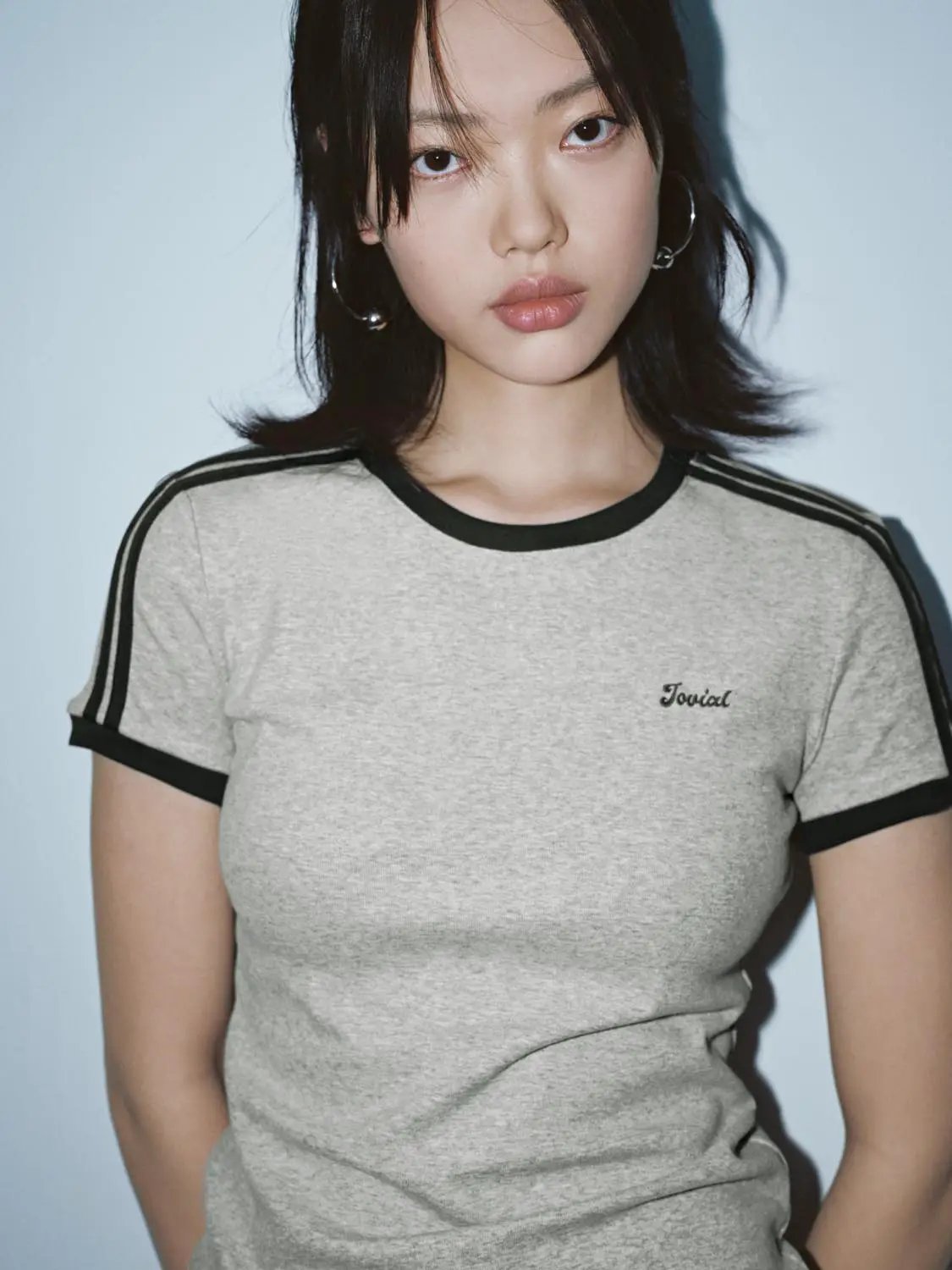 Short Sleeve Contrast Trim Fitted Waist Cotton T-Shirt