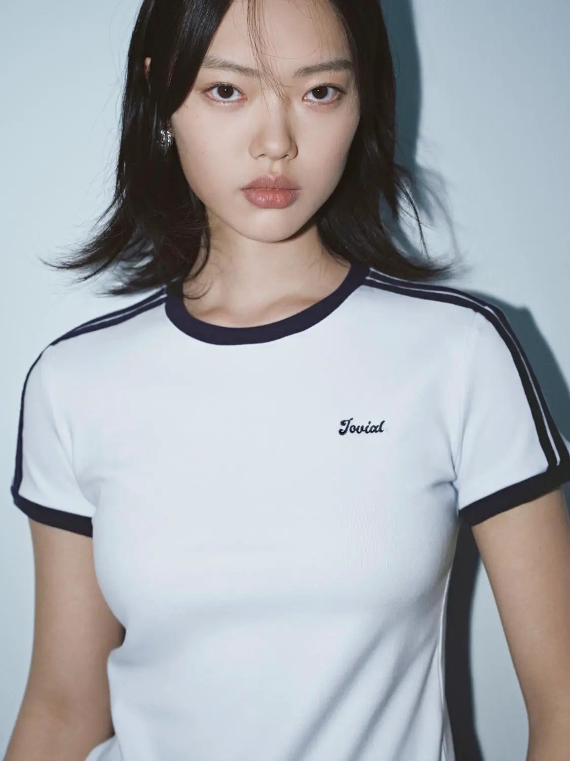 Short Sleeve Contrast Trim Fitted Waist Cotton T-Shirt