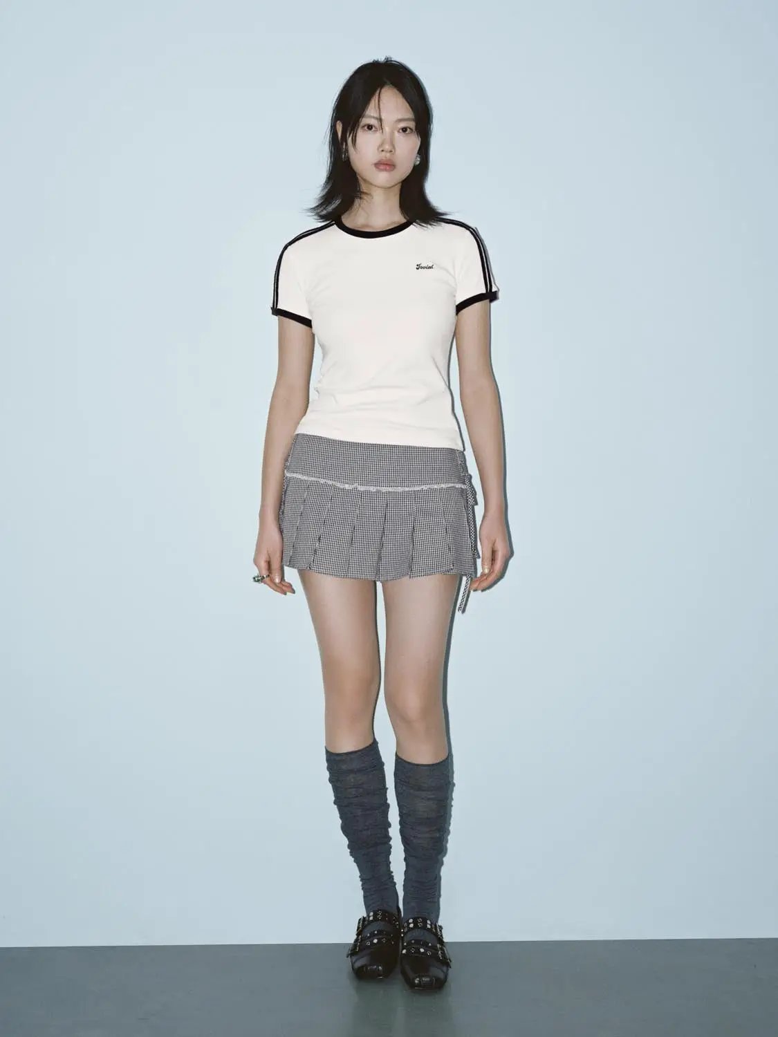 Short Sleeve Contrast Trim Fitted Waist Cotton T-Shirt