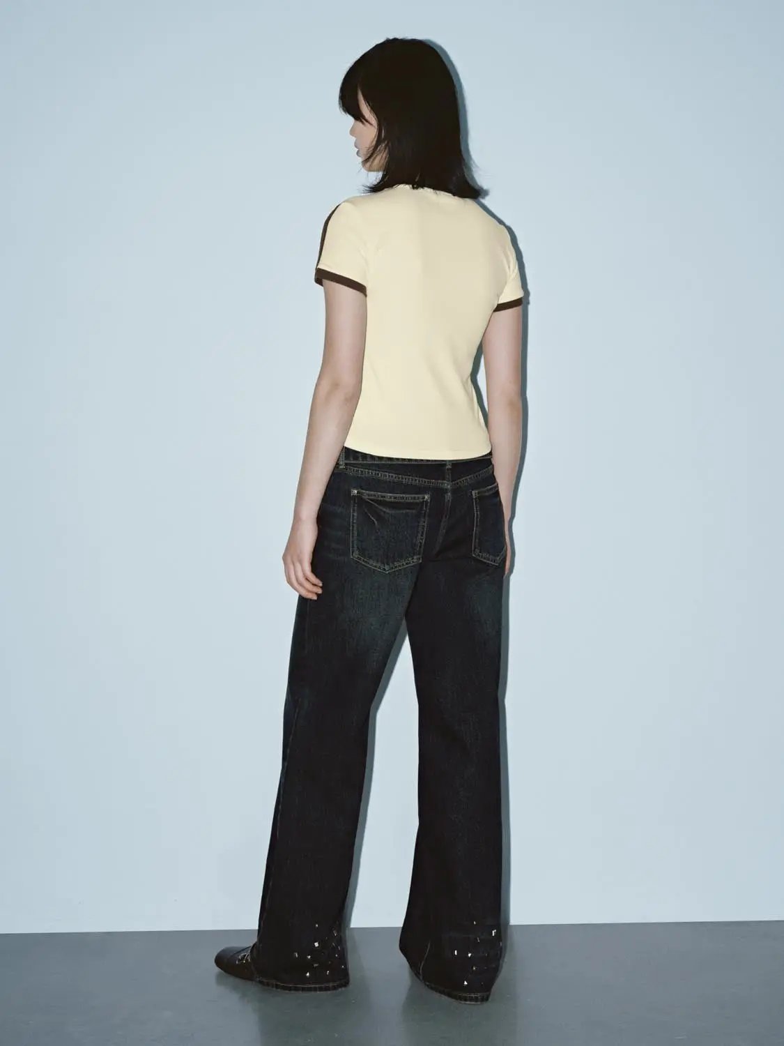 Short Sleeve Contrast Trim Fitted Waist Cotton T-Shirt