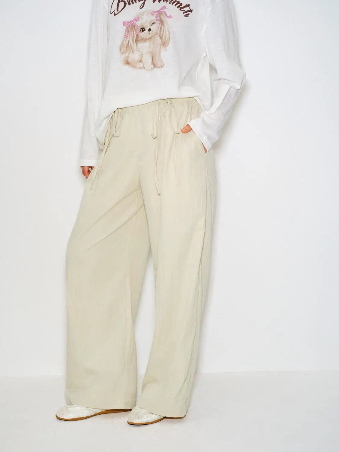 Lightweight Drawstring Waist Wide-leg Pants
