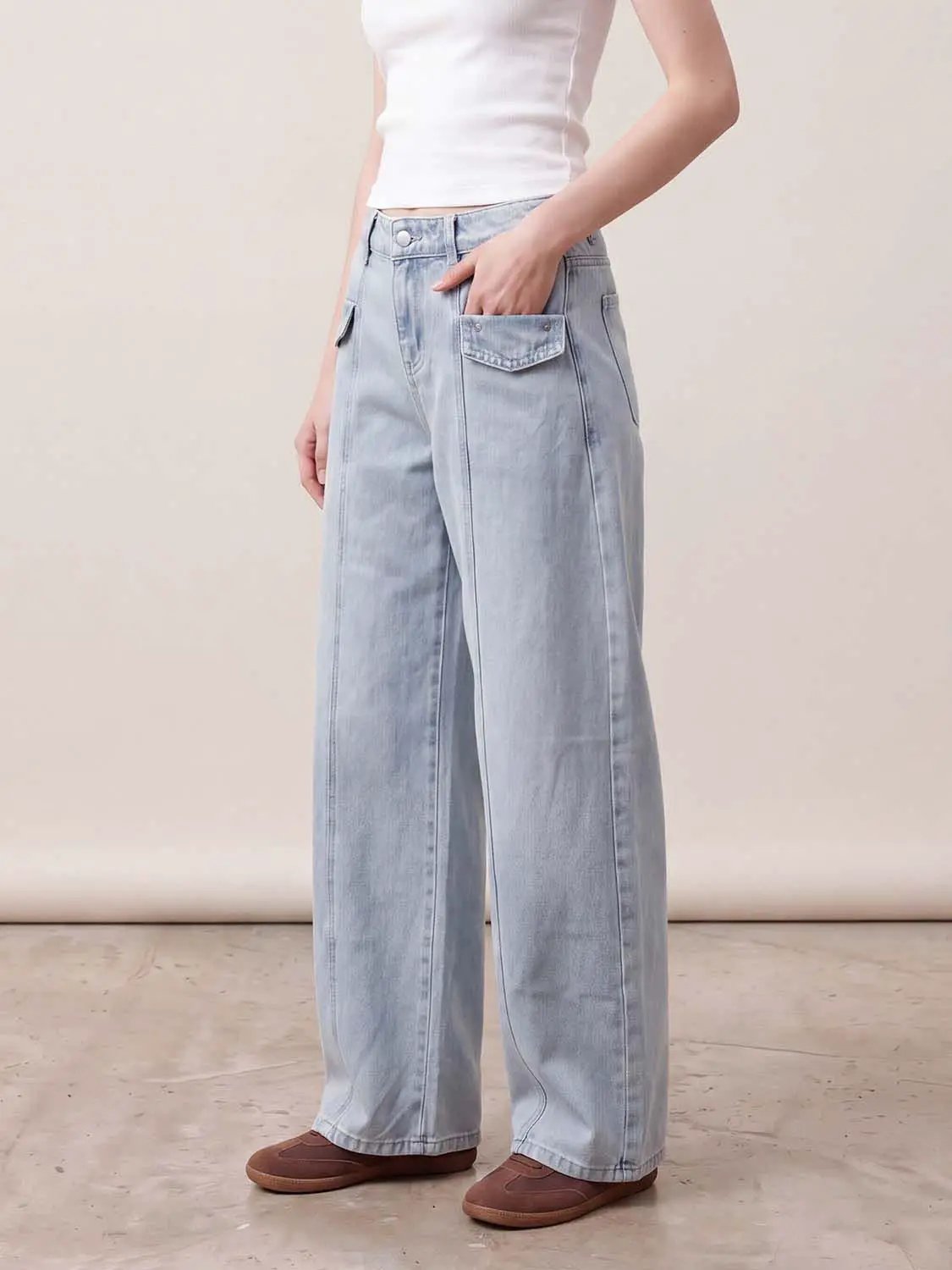 Wide-Leg Silhouette Patch Pocket Flap Detailing Cotton Jeans