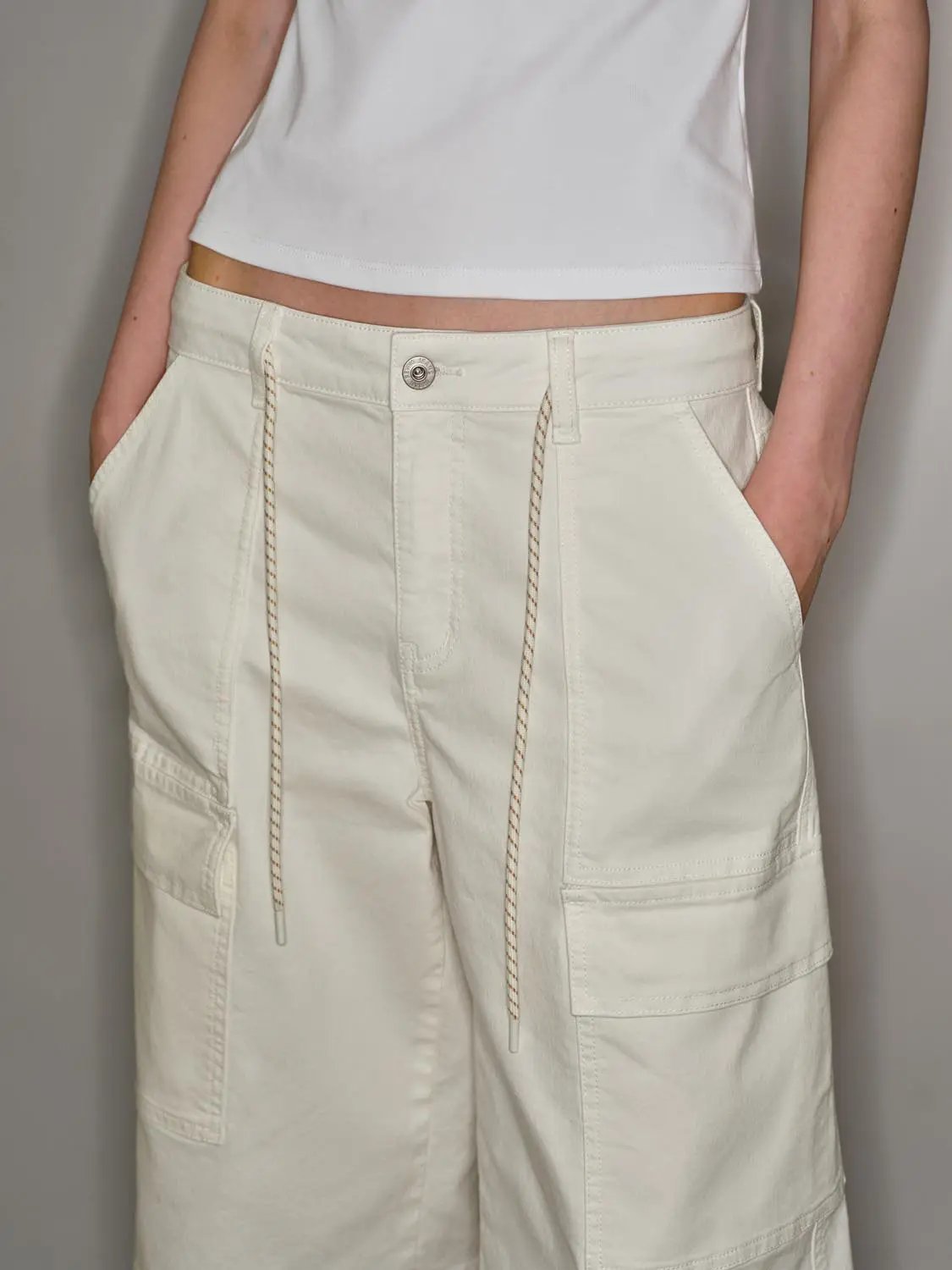 Drawstring Waist Pocket Relaxed Cotton Cargo Bermuda Shorts
