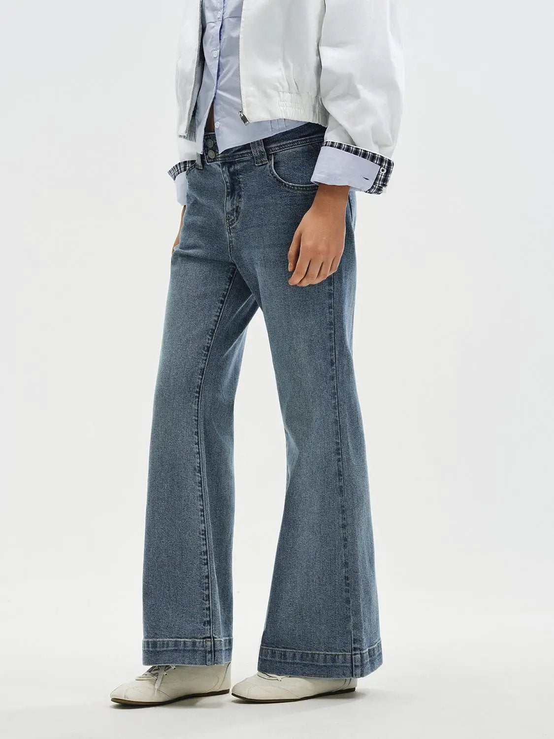 Medium Wash Wide-leg Mid-rise Cotton Jeans