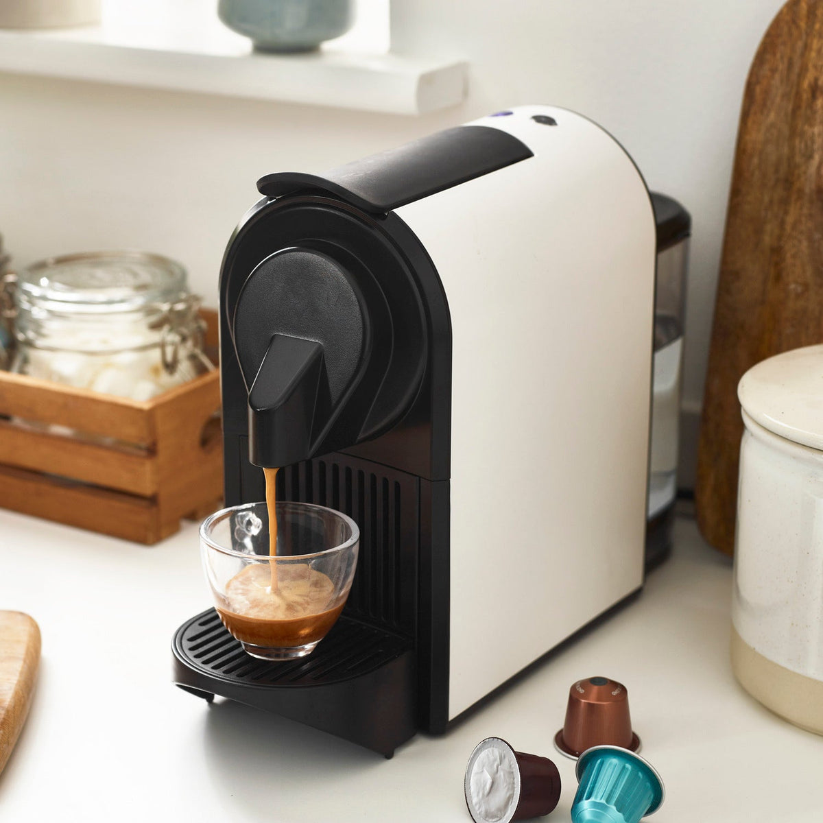 Lakeland Coffee Pod Machine White