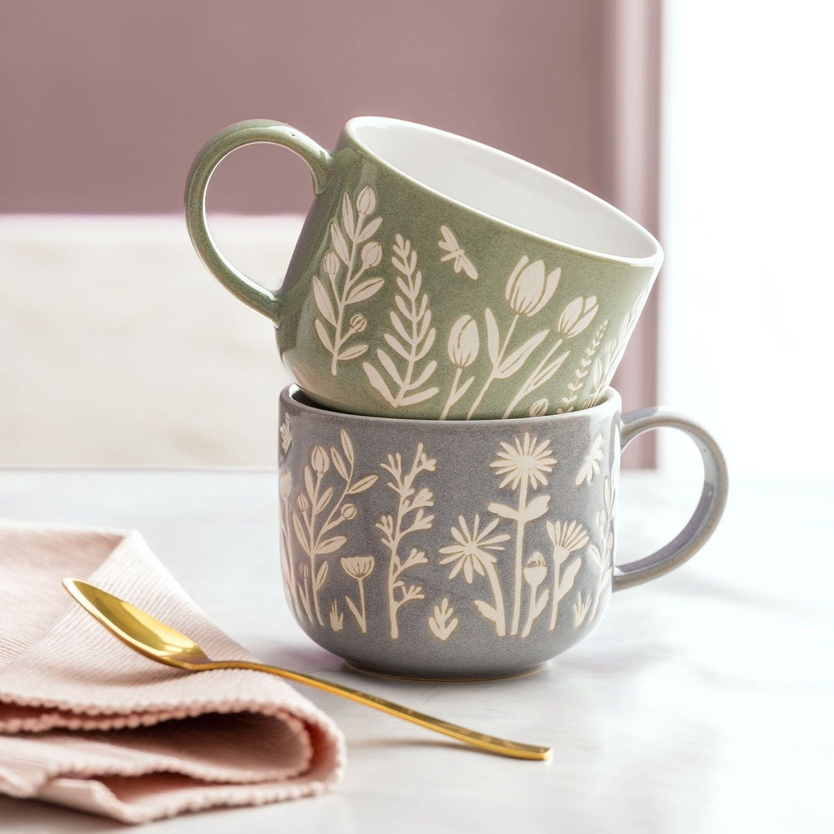 In The Meadow Blue Daisy Mug 400ml